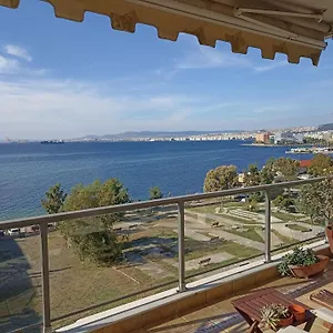 Seafront Family & Free Parking, The Cruiseflat Apartment